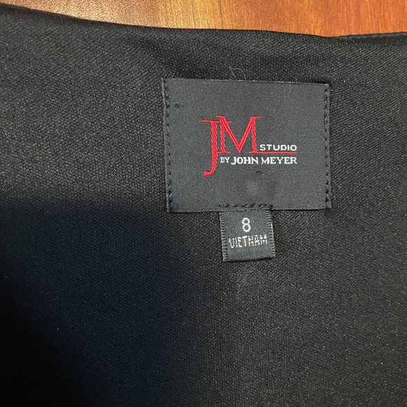 Shimmery Gold & Black Party Dress - Picture 2 of 4